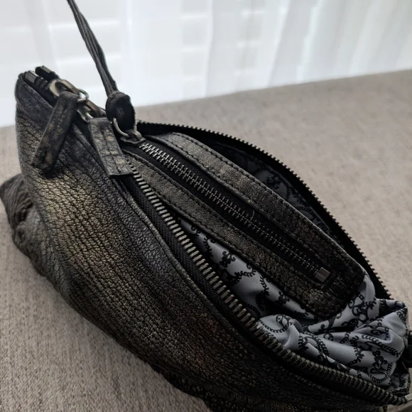 Thomas Wylde Black Skull Embellished Bag - Picture 9 of 11